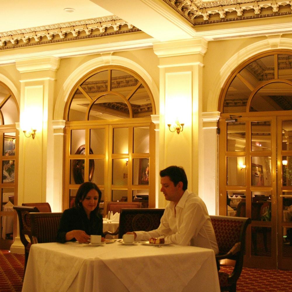 Safi Royal Luxury Valle San Pedro Garza Garcia Dış mekan fotoğraf Interior of the restaurant
