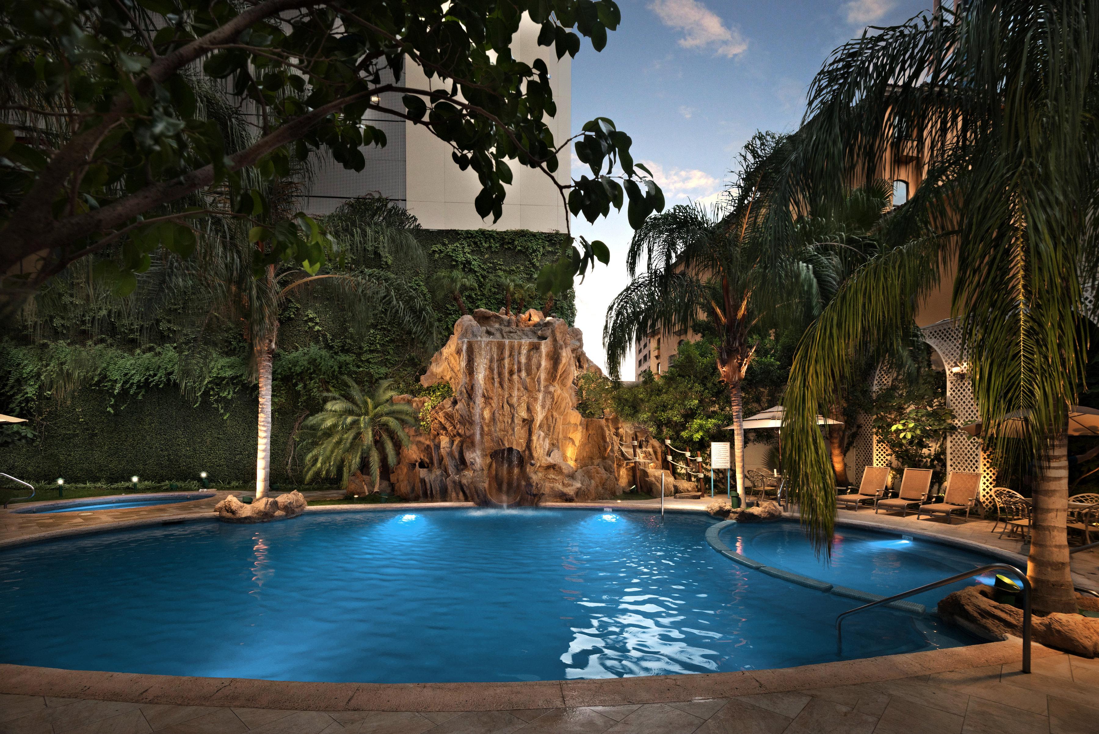 Safi Royal Luxury Valle San Pedro Garza Garcia Dış mekan fotoğraf The pool at the hotel
