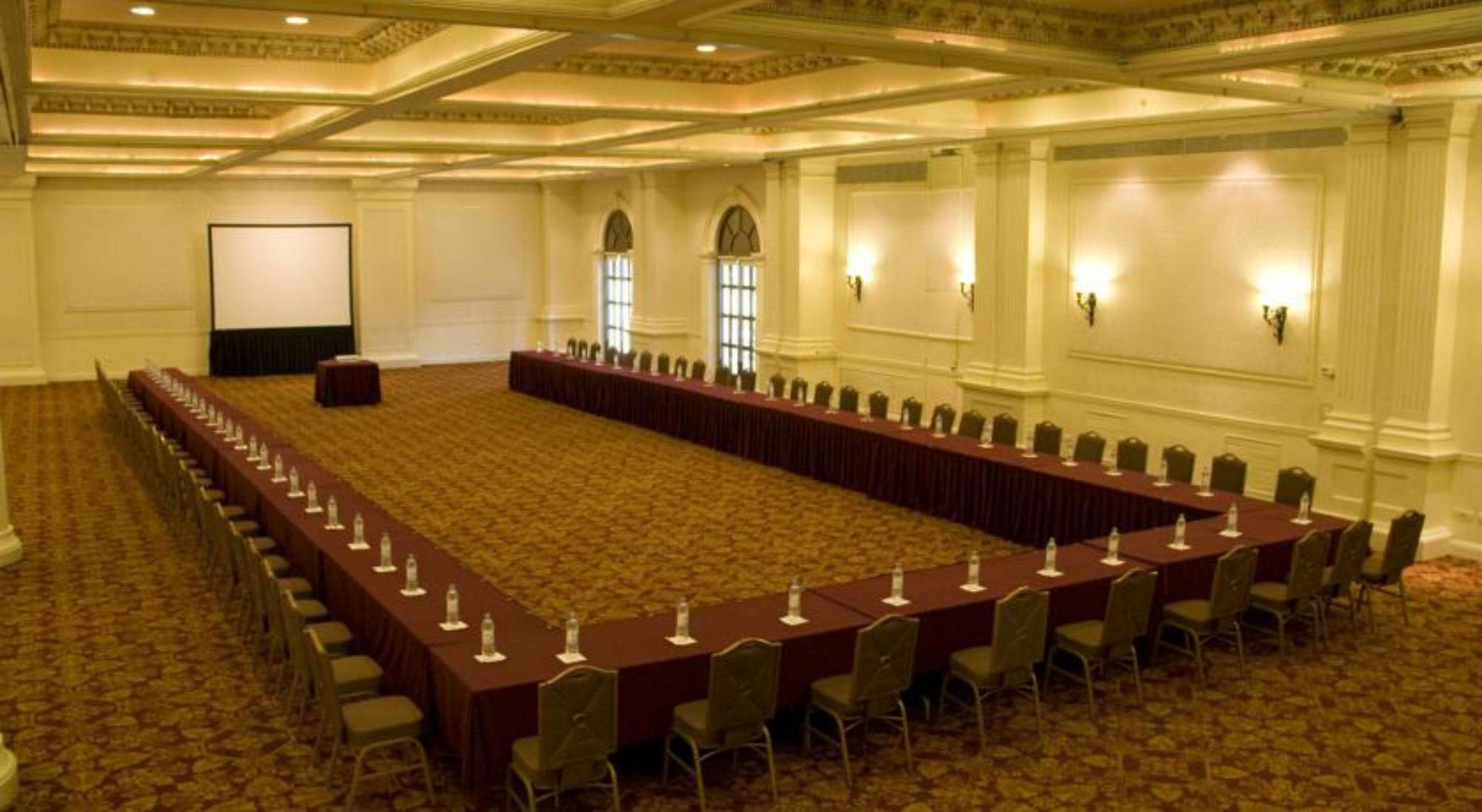 Safi Royal Luxury Valle San Pedro Garza Garcia Dış mekan fotoğraf The ballroom